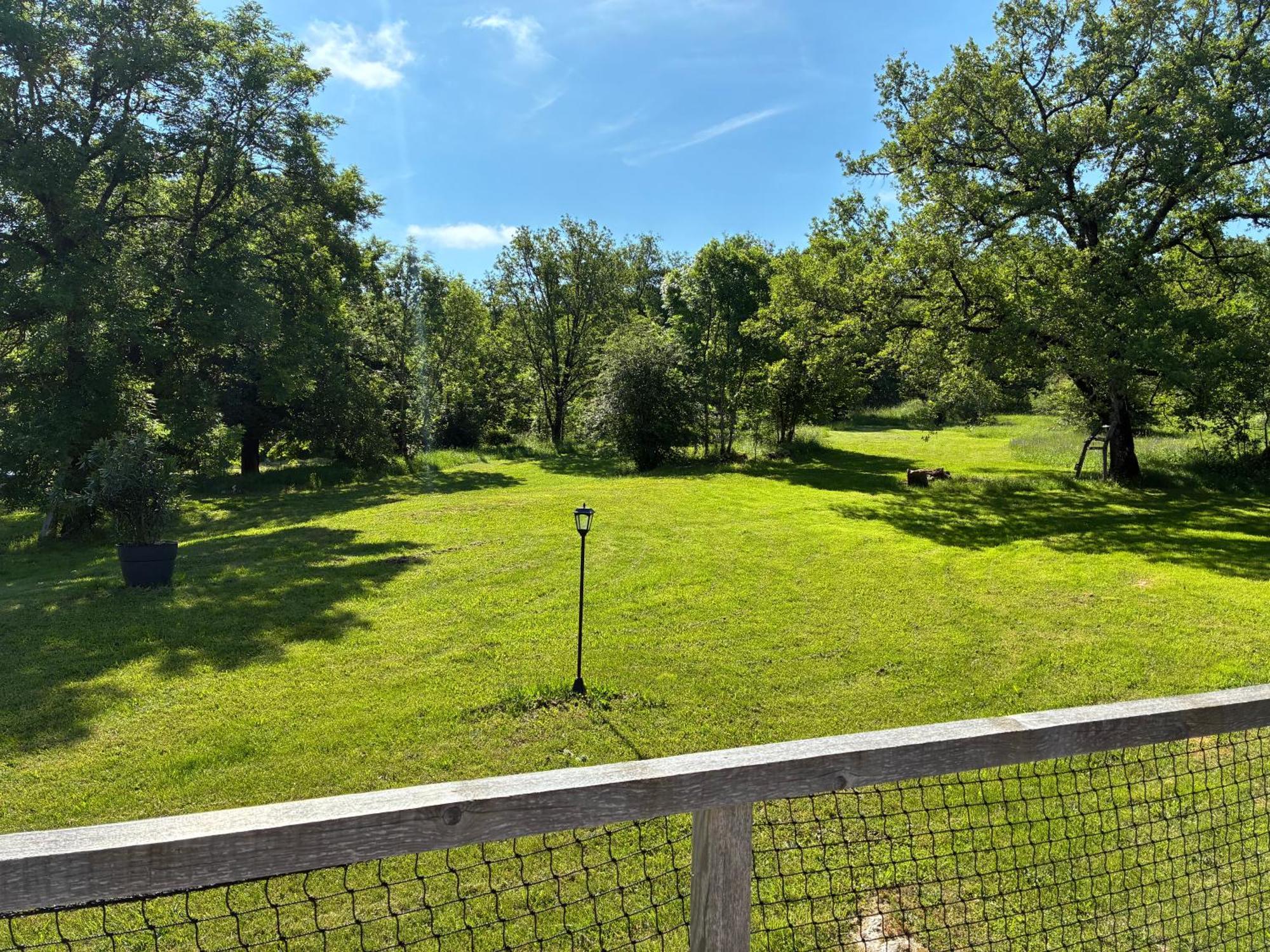 Le Domaine Du Quercy Acomodação com café da manhã Padirac Exterior foto